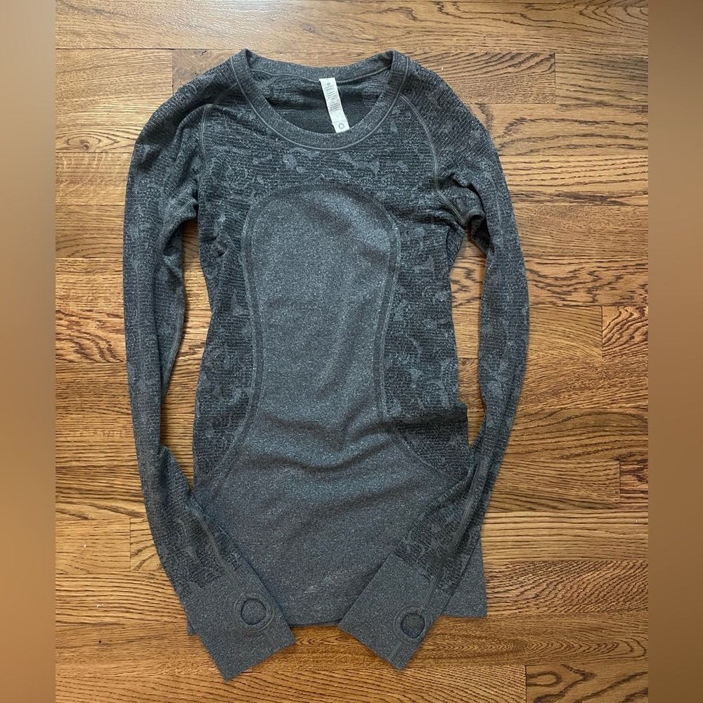 Lululemon Swiftly Tech Long Sleeve Shirt Size 2